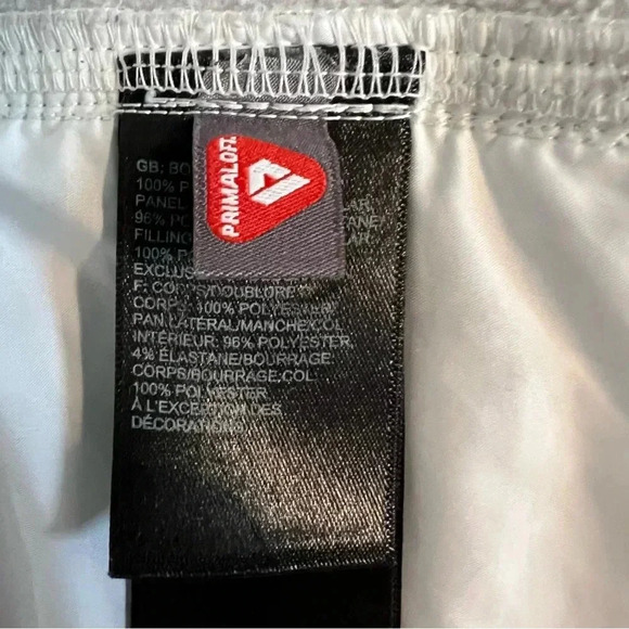 The North Face Women's White and Gray Puffer Jacket - Picture 6 of 8